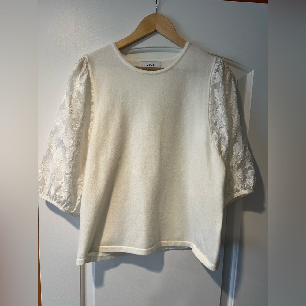 CeCe Cream Lace Puff Sleeve Blouse sz Large